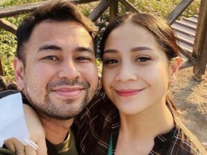 Berita artis: Rumah tangga Raffi Ahmad dan Nagita Slavina pasalnya tidak baik-baik saja lantaran dikabarkan ada orang ketiga dalam hubungan mereka.