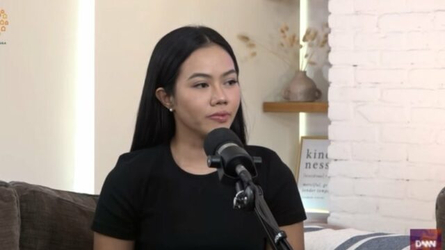Berita artis: Ini tips cara mengatasi wajah jerawat yang berhasil dicoba oleh penyanyi Yura Yunita dalam waktu singkat.