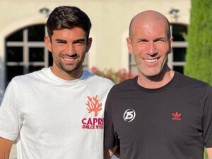 Berita Bola: Zinedine Zidane dikabarkan akan melatih timnas Prancis, namun sebelum dapat tawaran dari timnas, ia diminta melatih PSG terlebih dahulu