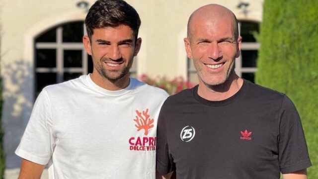 Berita Bola: Zinedine Zidane dikabarkan akan melatih timnas Prancis, namun sebelum dapat tawaran dari timnas, ia diminta melatih PSG terlebih dahulu