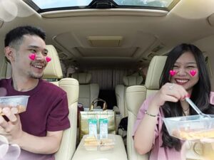 Berita artis: Sisca Kohl dan Jess No Limit dikabarkan sudah berpacaran, netizen pun langsung prediksi proses bagaimana mewahnya pernikahan keduanya.