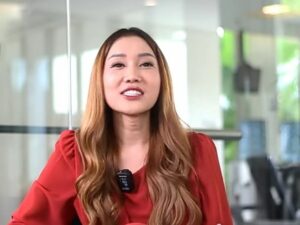 Berita artis: Lucinta Luna bongkar sebuah fakta bahwa dirinya pernah menjadi karyawan Inul Daratista saat di daerah Taman Anggrek.