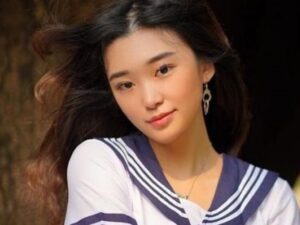 Berita artis: Livy Renata kini tengah menempuh pendidikan kuliahnya, ia pun mengambil tempat kuliah di negara Australia karena alasan ini.