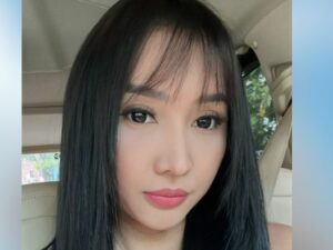 Berita artis: Lucinta Luna tampilkan mode kalem di unggahan terbarunya, netizen beri pujian karena dinilai sangat cocok.