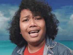 Marshel Widianto kali ini kembali pamer kedekatan dengan seorang wanita cantik yang bukan Celine, disebut sebagai risiko cowok ganteng.