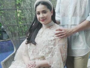 Berita artis: Outfit lebaran Nagita Slavina belum lama ini kejutkan publik dengan harganya yang fantastis, capai puluhan juta rupiah, bisa buat rumah.