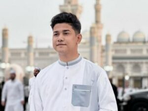 Berita artis: begini pendapat Syakir Daulay perihal pernikahan yang sukses membuat kaum hawa tergila-gila kepadanya.  
