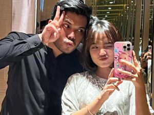 Berita artis: Fuji belum lama ini diketahui menyusul sang kekasih Thariq Halilintar ke Singapura karena mengaku sudah tidak kuat LDR selama lima hari.