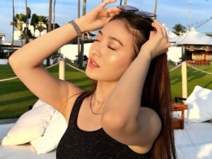 Natasha Wilona masih bergubungan baik dengan berbagai mantan kekasih karena semua mantannya merupakan orang baik.