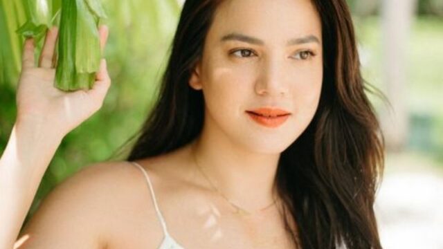 Berita artis: Derita ibu rumah tangga, begini curhatan Alice Norin yang malah semakin pusing menghabiskan waktu luang saat mengajari anak.
