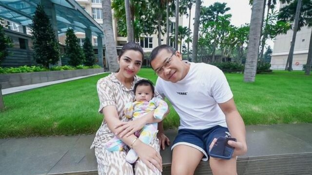 Berita artis: Ashanty ungkap rasa senangnya ketika bisa menghabiskan akhir pekan bersama suami dan cucu tercinta