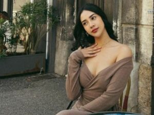 Anya Geraldine promosikan sebuah minuman beralkohol di akun Instagramnya, buat banyak netizen kaget. Ternyata pertama minum sejak SMP.
