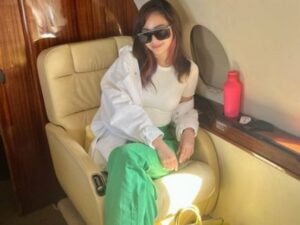 Berita artis: Denise Chariesta berikan sndiran pedas bagi sosok yang sering bermuka dua alias berpura-pura bak dan sok suci.