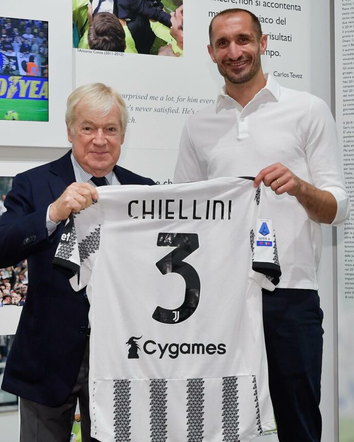 Chiellini Sumbangkan Jersey Terakhirnya untuk Museum Juventus