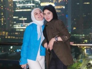 Berita artis: Penampilan Lesti Kejora dan Shandy Purnamasari saat acara dinner, dsebut netizen sebagai wanita berkelas.
