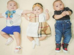 Berita artis: Lesti Kejora unggah foto sang anak bersama dua orang bayi sultan lainnya, nettizen doakan ketiga bayi gemas jadi anak shaleh dan shaleha.
