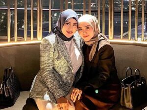 Berita artis: Aurel Hermansyah dan Lesti Kejora mengungkapkan bahwa mereka akan janjian untuk sama-sama memiliki anak kedua sekitar dua tahun lagi.