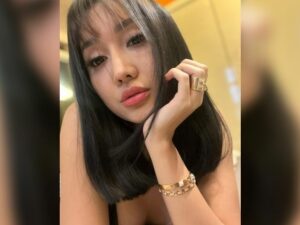 Berita artis: Bahagianya Lucinta Luna bisa syuting bareng dengan calon mertua idamannya yakni Haji Faisal dan Ibu Dewi.