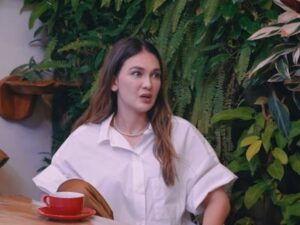 Berita artis: Saat ini menjadi tahun terakhir berkepala tiga namun belum temukan jodoh, Luna Maya akui sering insecure.
