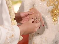 Berita terbaru: Sebelum yakin menikah dengan orang pilihan Mu, ada baiknya perhatikan lima hal yang harus Kamu ketahui sebelum mantap menikah.