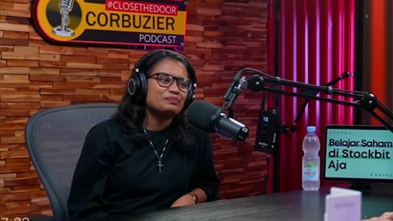 Berita artis: Komika Priska Baru Segu ceritakan bahwa dirinya menerima banyak ancaman serta teguran usai hadir di acara Deddy Corbuzier.