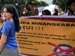 Berita terbaru: Ini sejumlah tuntutan yang diutarakan Aliansi Pemuda Minangkabau agar kapolri menangkap Nikita Mirzani.