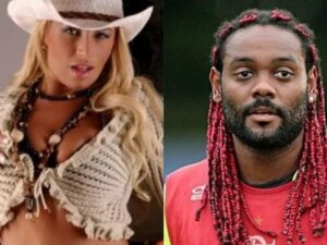 Ratu film panas Brasil, Pamela Butt, sangat marah mengetahui video dirinya tengah bercinta dengan pesepak bola Vagner Love, tersebar di internet.