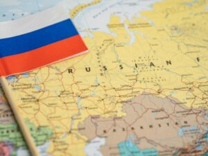 Rusia gagal bayar utang luar negeri karena menerima berbagai sanksi. Hal ini pertama kali terjadi dalam sejarah Rusia dalam satu abat terakhir.