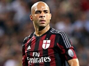 Berita bola: Mantan Pemain Chelsea dan AC Milan Alex Rodrigo Dias da Costa Harus Bypass Jantung untuk bertahan hidup.