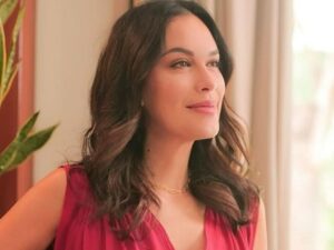 Berita artis: Sophia Latjuba banjir pujian semakin cantik dan awet muda diusianya yang telah memasuki kepala lima tersebut.