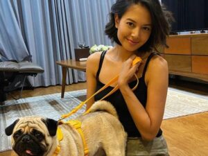 Unggah foto baru pamerkan rambut pendek, penampilan dari Aurelie Moeremans dinilai makin segar. Walau cocok semua jenis rambut.