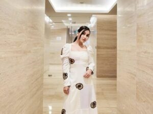 Ayu Ting Ting dinilai netizen miliki kecantikan yang begitu paripurna, buat mata tak akan bosa untuk memandang kecantikannya.