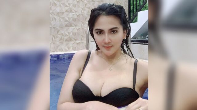 Berita artis: Dianna Dee Starlight unggah sebuah foto kenakan bikini saat berenang, buat banyak netizen merasa panas dingin.