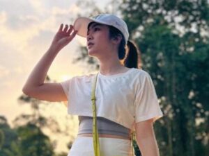 Berita artis: Selalu beri like di unggahan Febby Rastanty, netizen berasumsi jika Venna Melinda ingin punya menantu sepertinya.