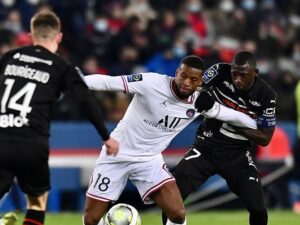 Pemain Paris Saint Germain (PSG), Georginio Wijnaldum, blak-blakan mengaku merindukan bermain bersama Mohamed Salah