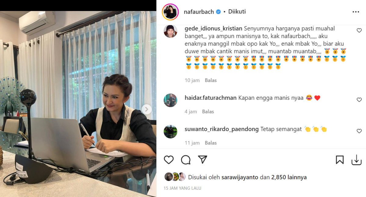 Kembali unggah sebuah foto baru saat hendak bekerja, netizen sampai heran kapan Nafa Urbach pernah tidak terlihat manis.