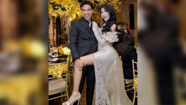 Berita artis: Saaat perayaan ulang tahunnya, Lucinta Luna berpose mesra dengan Fadly Faisal dengan jarak wajah yang begitu dekat.