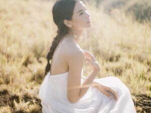 Berita artis: Bergama pujian dari netizen dihadiahkan untuk Maudy Ayunda yang terlihat semakin cantik setelah menikah.