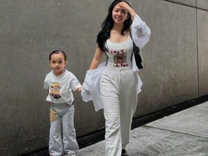 Rachel Vennya sampai menyewa satu studio di bioskop hanya agar sang anak dan teman-temannya bisa nonton langsung untuk pertama kalinya.