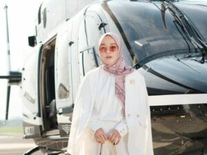 Cekricek.id - Eri Fitriah atau Ririe Fairuz unggah sebuah pengalaman baru yang baru kali ini dijalaninya.