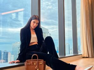 Sabrina Chaurunnisa yang kini telah menjari istri dari Deddy Corbuzier akhir-akhir ini jadi sorotan publik karena kecantikannya yang belum lama ini jadi sorotan publik.