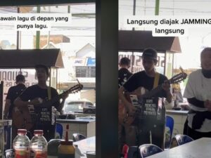 Berita artis: Beruntungnya pengamen ini bisa duet langsung saat bawakan lagu Tantri Kotak ketika ngamen di rumah makan.