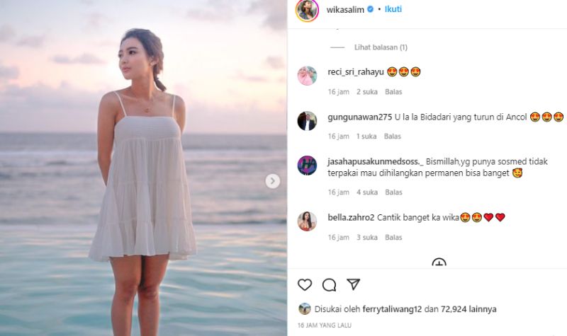 Wika Salim dipuji oleh banyak netizen, disebut sosoknya terlihat seperti bidadari ketika memakai gaun berwarna putih di pantai.