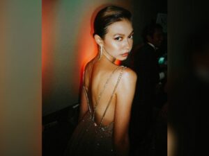 Berita artis: Penampilan Yuki Kato dinilai tetap kece saat unggah sebuah foto lama yang diduga pada saat pernikahan Vidi Aldiano.