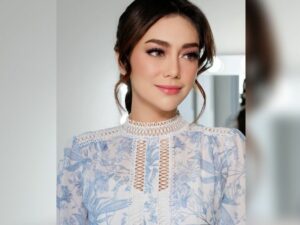 Celine Evangelista benar-benar artis multitalenta, kini rilis sebuah single baru yang mendapat banyak pujian dari berbagai netizen.