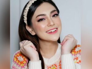Celine Evangelista kini malah dijodohkan banyak netizen dengan sosok pria tampan baru, usai sebelumnya ramai dengan Marshel.