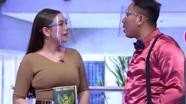 Celine Evangelista dibuat galau oleh Vicky Prasetyo dengan rayuan mautnya saat Celine sudah mulai yakin dengam cinta Marshel padanya.