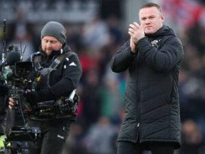 Legenda Manchester United, Wayne Rooney dikabarkan menjadi pelatih DC United. Namun istrinya Coleen Mary McLoughlin tidak senang.