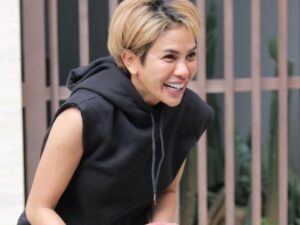 Nikita Mirzani tidak ingin lagi jatuh cinta terlalu dalam hingga jadi bodoh dengan membantu finansial pasangan seperti yang biasa dilakukannya.