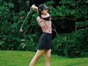 Anya Geraldine baru saja mengunggah potret cantiknya yang sedang bermain golf, ia pun berhasil membuat followersnya teranya-anya, Kamis (14/7/2022).